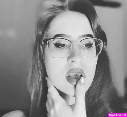 Controversial Thot OnlyFans Thumbnail #2oWqmaiQkK