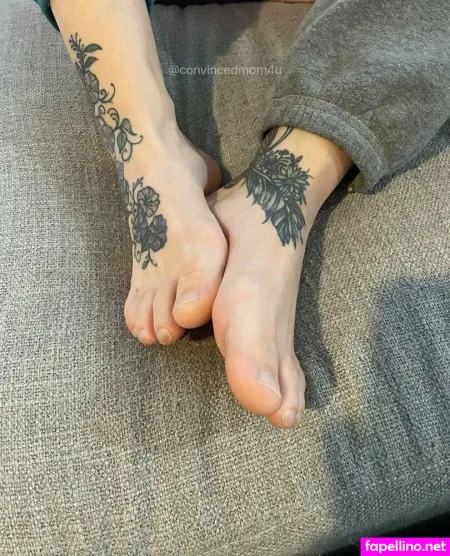 Convincedmom4ufree OnlyFans Thumbnail #1CtApXO0v0