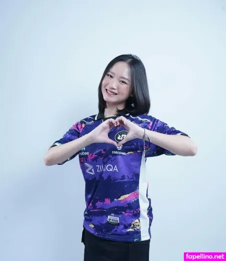 Cookie Red OnlyFans Thumbnail #kKJ8NLImkf