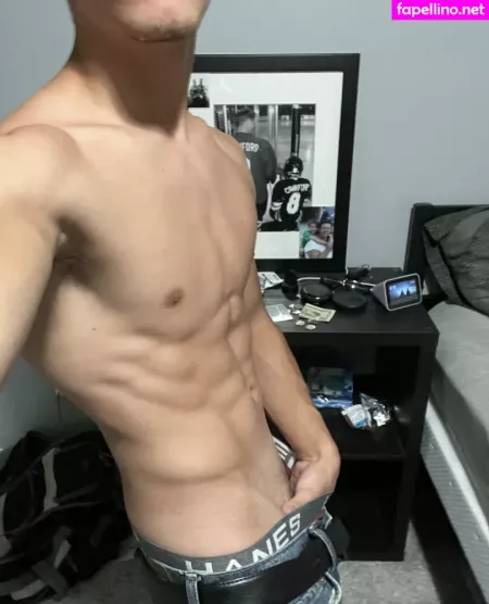 Coolestdude898 OnlyFans Thumbnail #NxgI0MAc6U