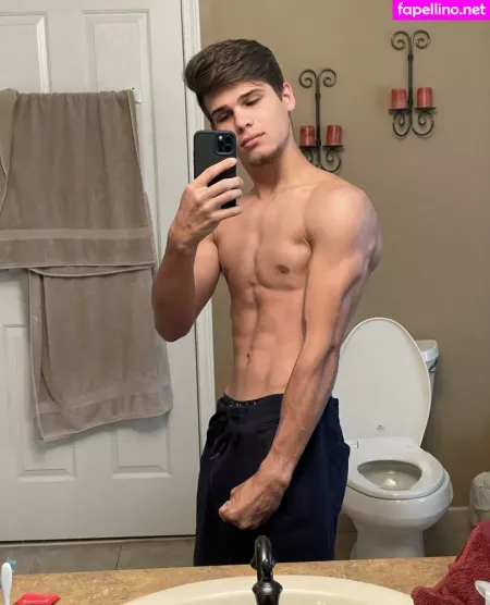 Coolestdude898 OnlyFans Thumbnail #YoVfl6T2wd