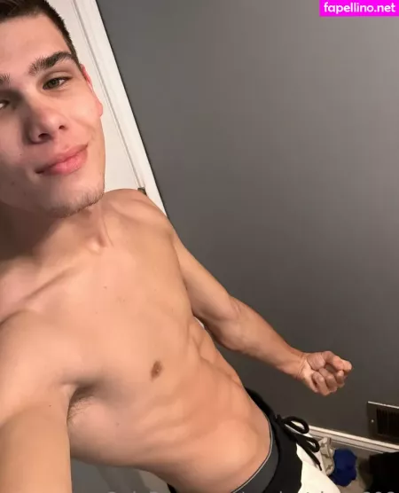 Coolestdude898 OnlyFans Thumbnail #l9WPkWQ94v