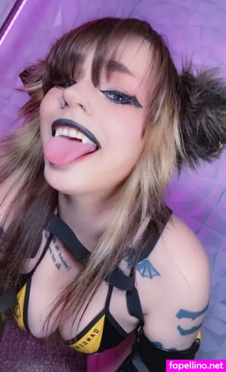 Coophound 1 OnlyFans Thumbnail #WxLSdiyu7H