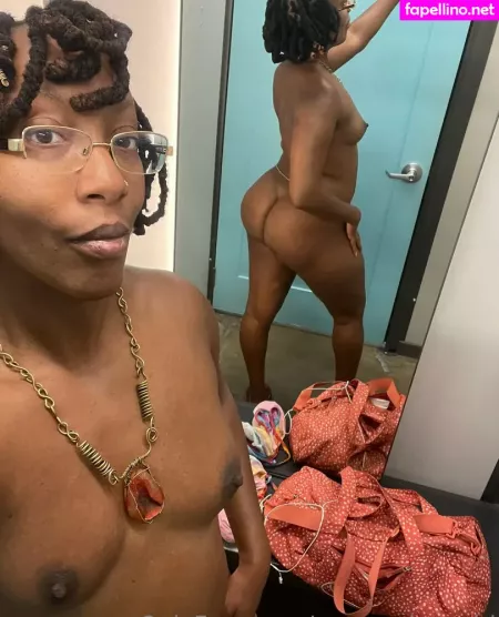 Coppershowgirl OnlyFans Thumbnail #2QrT2Ehcin