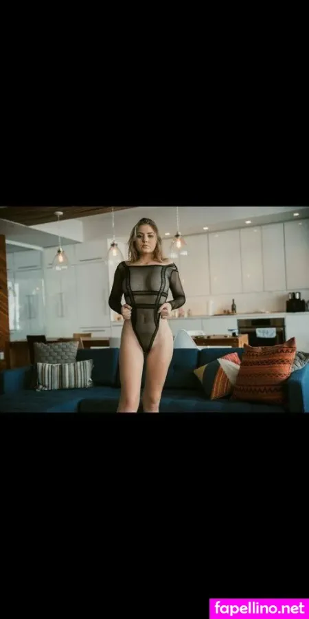 Cora Amour OnlyFans Thumbnail #FhGtVs5C4w