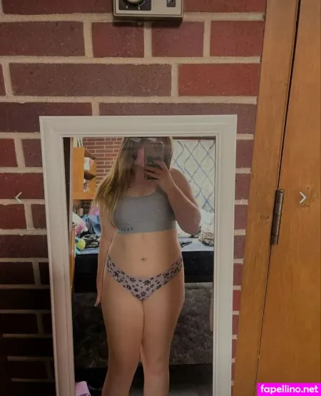 Cora Iarossiii OnlyFans Thumbnail #Txb3MWmoTA