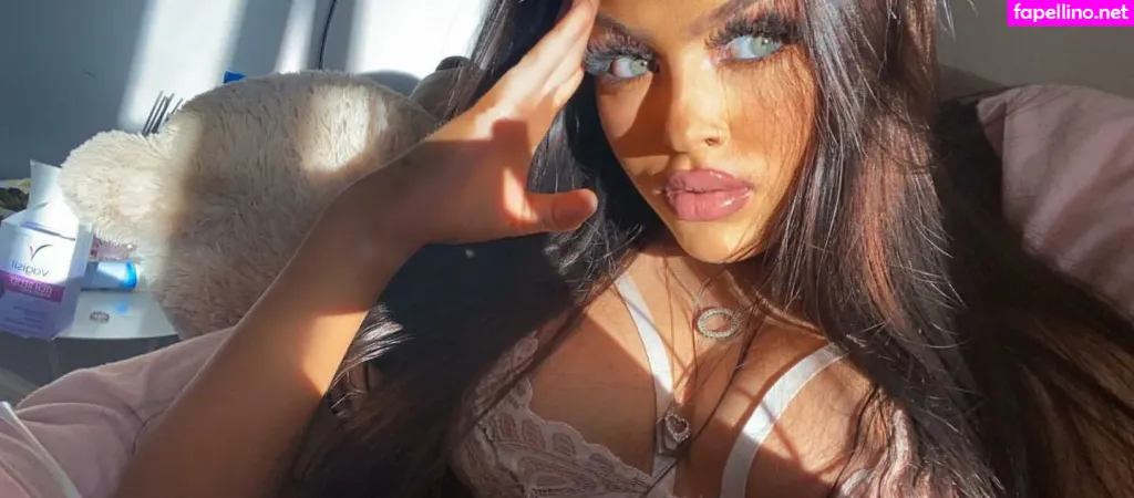 Cora Leilani OnlyFans Thumbnail #nzVcr45j4H