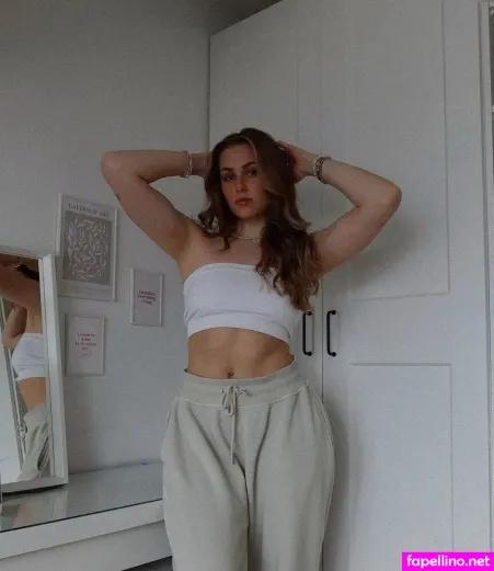 Cora Niemeyer OnlyFans Thumbnail #qw5hO0WBxv