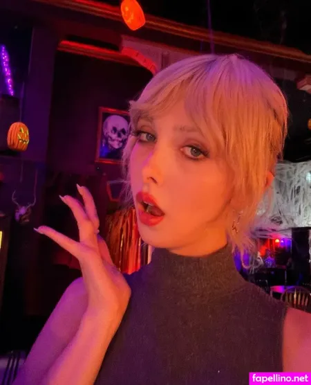 Coral Reef 5 OnlyFans Thumbnail #W59UtKYV4e