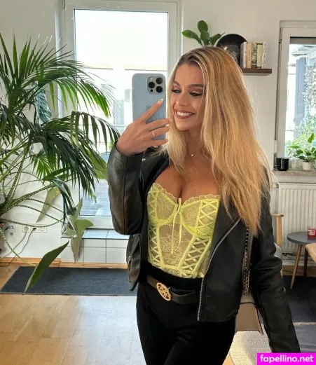Coralbrekkan OnlyFans Thumbnail #lS4tv8ijeB