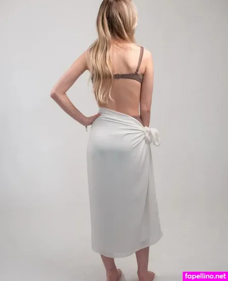 Coralie Houle OnlyFans Thumbnail #n47fCwO4vD