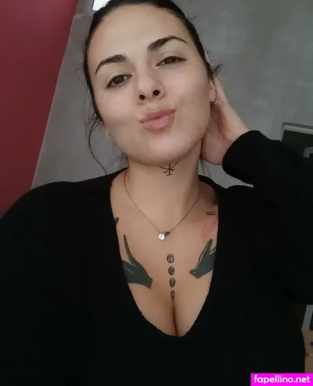 Coralineka OnlyFans Thumbnail #JpipeigHn6