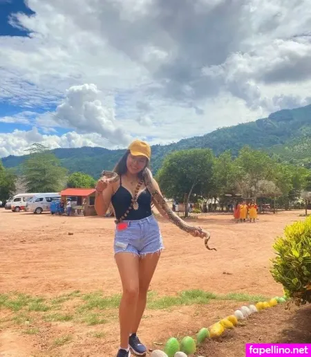 Corayma Eliana OnlyFans Thumbnail #YpkEUNvmig