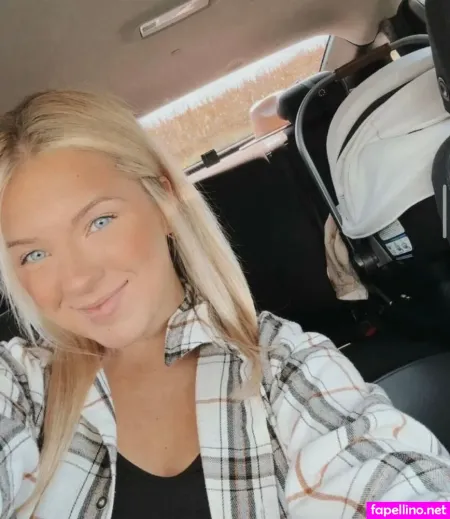 Corieamoore OnlyFans Thumbnail #p74PSyRdt7