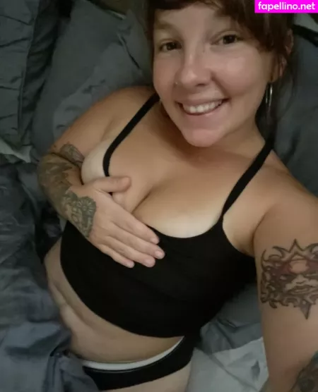 Corinasbooty OnlyFans Thumbnail #C0fjnjkY6O