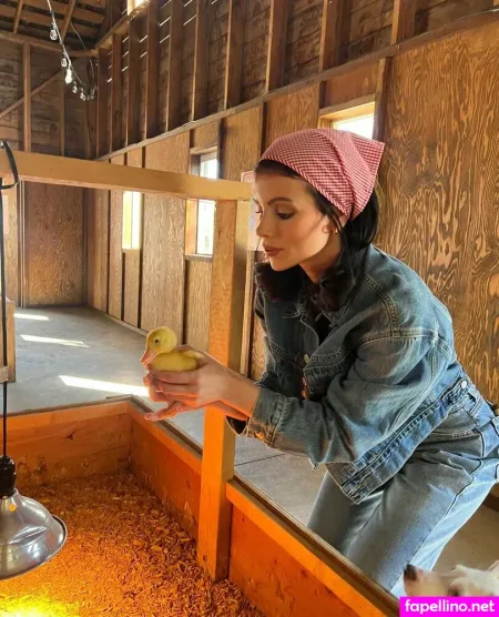 Corinjamielee 4 OnlyFans Thumbnail #cLWK3FMF78