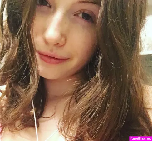 Corrine Moore OnlyFans Thumbnail #ZZsxK7epbc