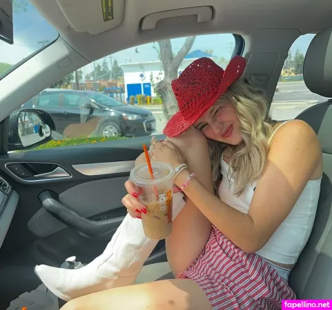 Cosette Rinab OnlyFans Thumbnail #tnC1LBTBVx