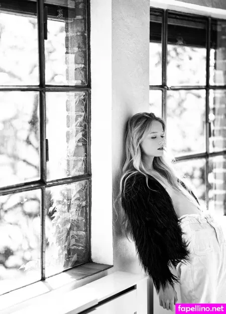 Cosima Beil OnlyFans Thumbnail #7YWPocYYfe