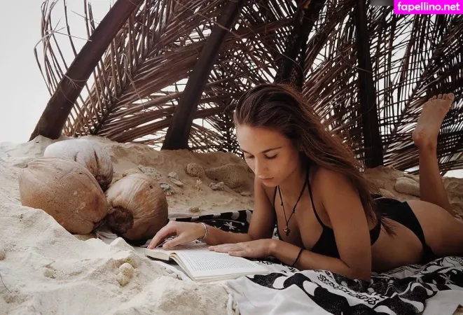 Cosima Henman OnlyFans Thumbnail #FKnQy9DiUf