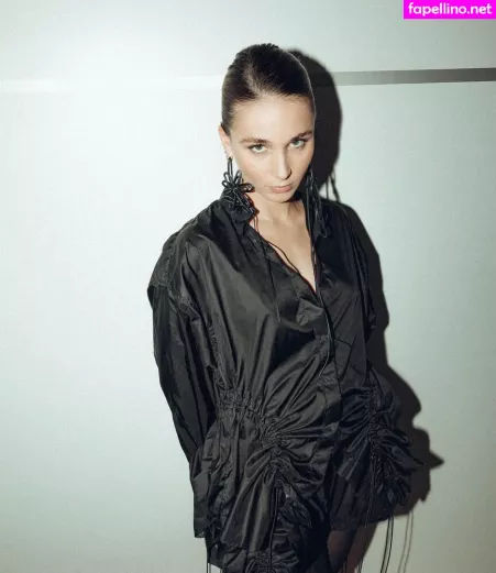 Cosima Henman OnlyFans Thumbnail #eA5Kb9P8Jt