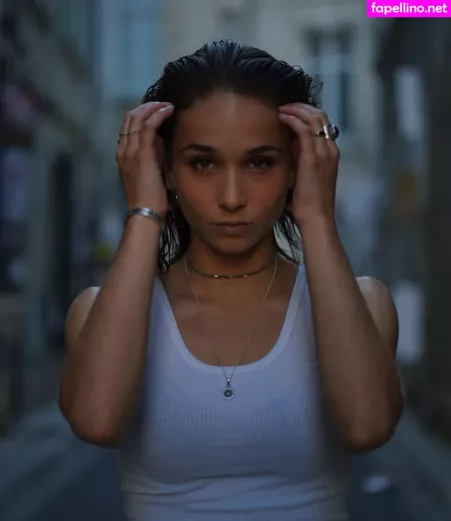 Cosima Henman OnlyFans Thumbnail #lCqAODMmfW