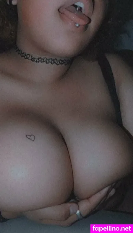 Cosmic Kisses2 OnlyFans Thumbnail #fbUuRuulvy