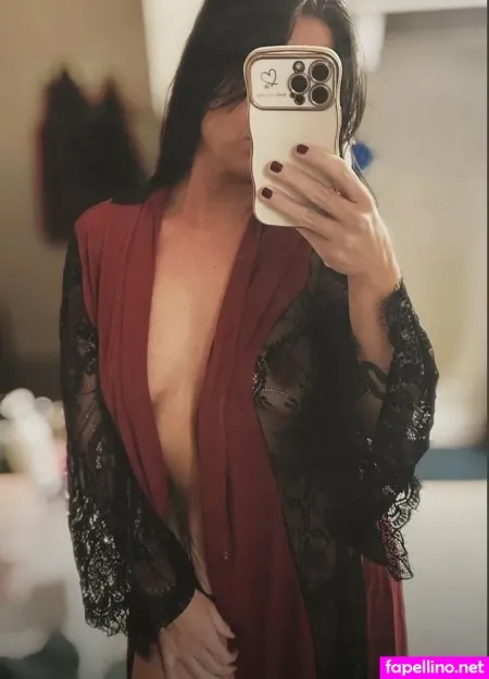 Cosmicakeee OnlyFans Thumbnail #DlsGXHi8mr