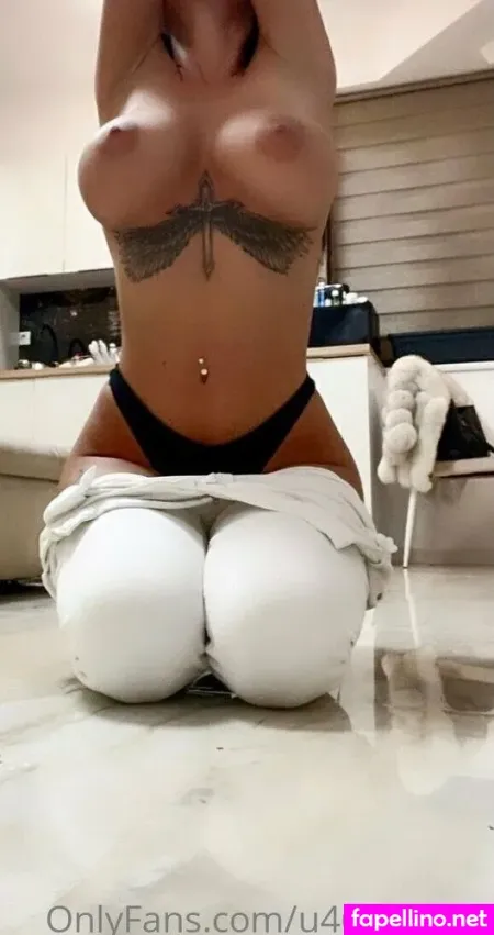 Cosminaa OnlyFans Thumbnail #W8WlktdRgN