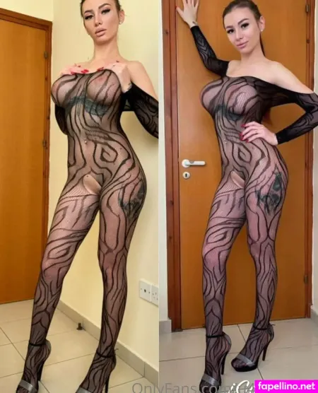 Cosminaa OnlyFans Thumbnail #dnpJCRKlwu