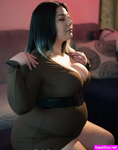 Couchqueenie OnlyFans Thumbnail #06RQg7jdVW