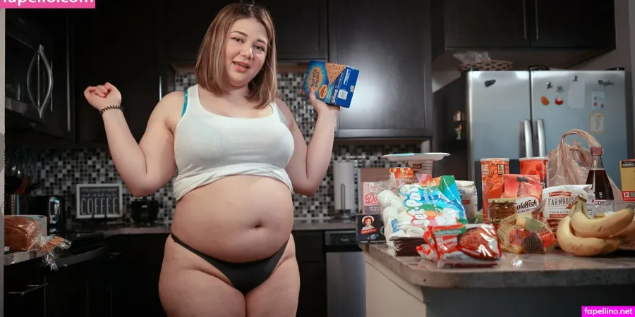 Couchqueenie OnlyFans Thumbnail #zpxGzuuFu5