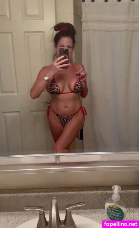 Cougargreenz OnlyFans Thumbnail #TBzMVUp0Yl