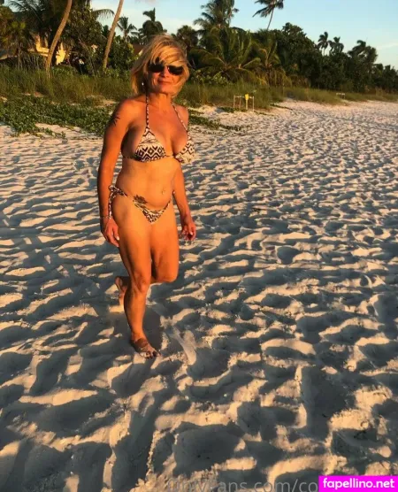 Cougarjulie OnlyFans Thumbnail #ArNwd8XM7y