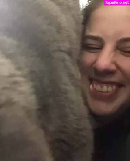 Couldshouldwood OnlyFans Thumbnail #LAxvyEg9cU