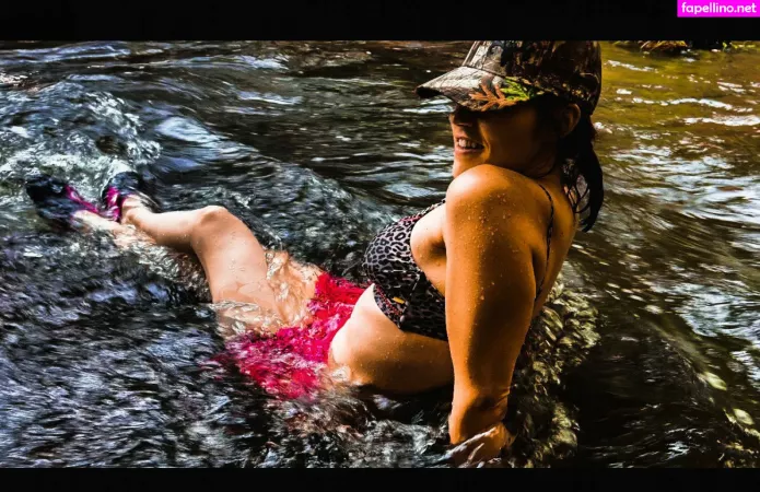 Country Christina OnlyFans Thumbnail #31bmXBNluC