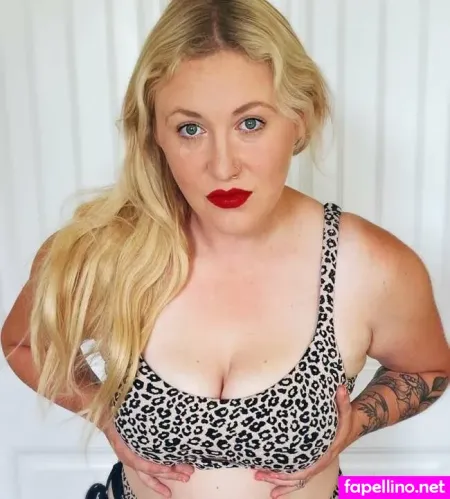 Country Cock Queen OnlyFans Thumbnail #VQ6nMVYAVd