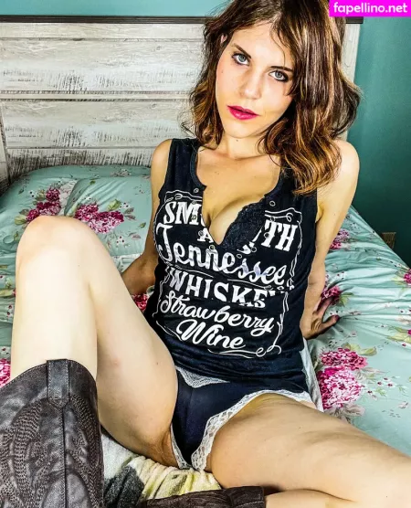 Countrychristina OnlyFans Thumbnail #F0ZMeAff4E