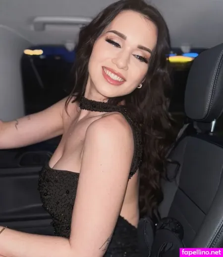 Coupleontour OnlyFans Thumbnail #LRE7f9ts2p