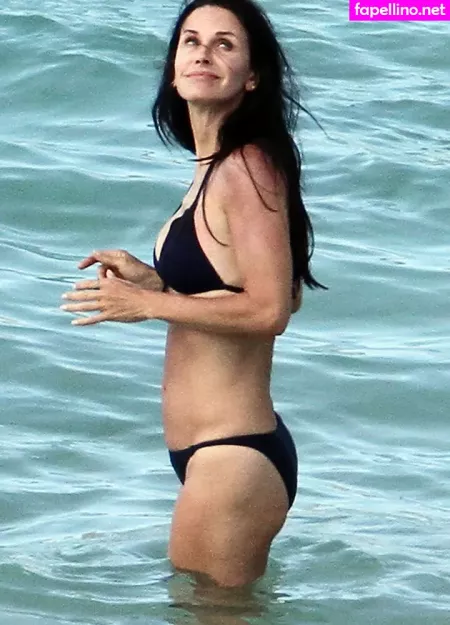 Courteney Cox OnlyFans Thumbnail #2OvtGpcXUA