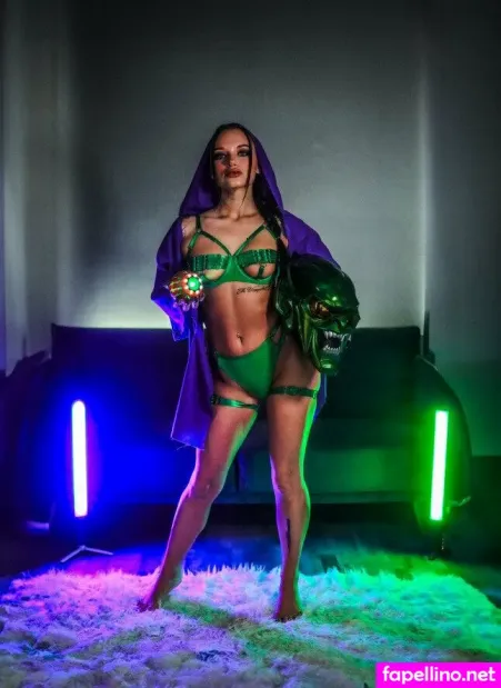 Courteneyboyes OnlyFans Thumbnail #irgdtrRo2b