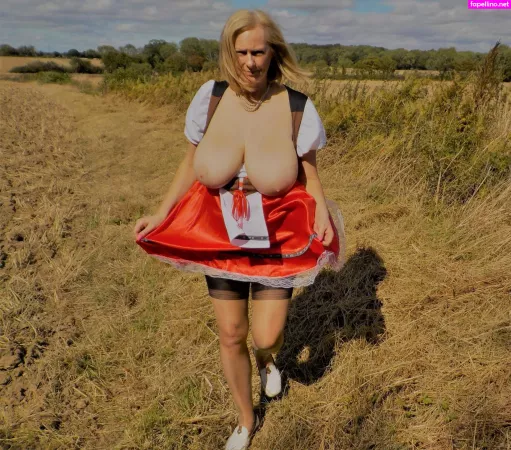 Courtesananna OnlyFans Thumbnail #NJOm7Jsyky