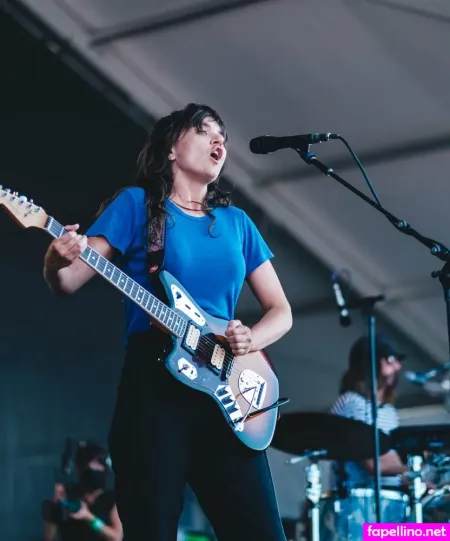 Courtney Barnett OnlyFans Thumbnail #Vt6DVqPUmW