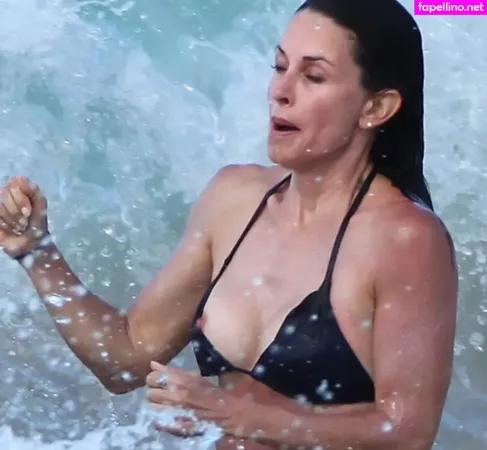 Courtney Cox OnlyFans Thumbnail #ECKo34dpyd