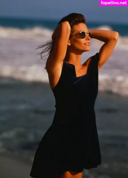 Courtney Cox OnlyFans Thumbnail #oNyvEhdjUR