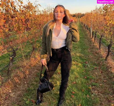 Courtney Craib OnlyFans Thumbnail #QYcDrRrkRC