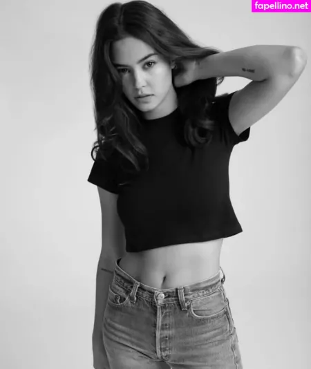 Courtney Eaton OnlyFans Thumbnail #DfDnoEnlwH
