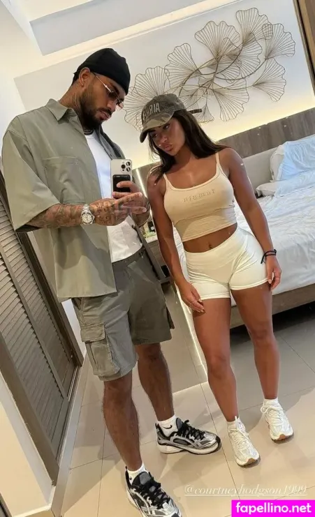 Courtney Hodgeson 2 OnlyFans Thumbnail #eW1oPgpWim