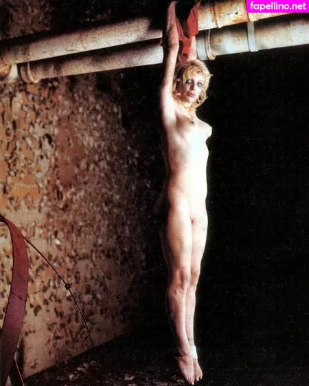 Courtney Love OnlyFans Thumbnail #1mPVgmViMO