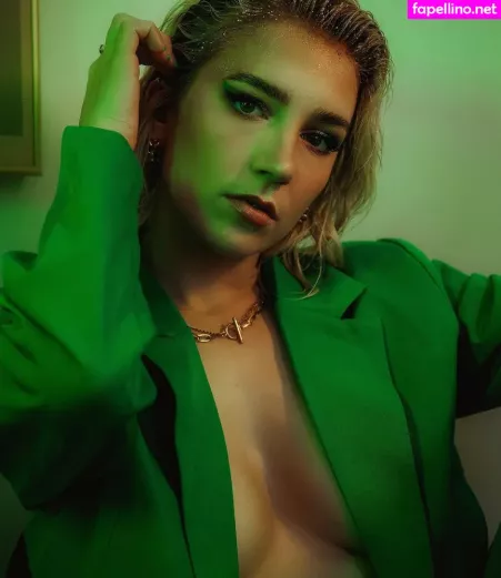 Courtney Miller OnlyFans Thumbnail #c555xMTdE3